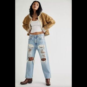 Free People // Denimist Boyfriend Jeans Size 25 Destroyed